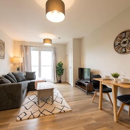Fantastic 1 Bed Apartment In Crawley Dış mekan fotoğraf