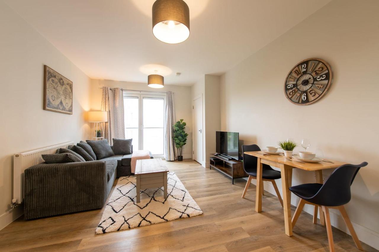 Fantastic 1 Bed Apartment In Crawley Dış mekan fotoğraf