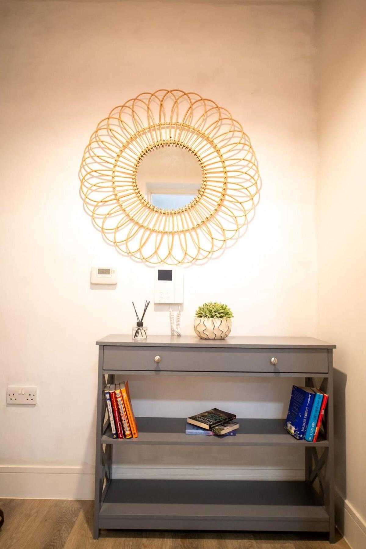 Fantastic 1 Bed Apartment In Crawley Dış mekan fotoğraf